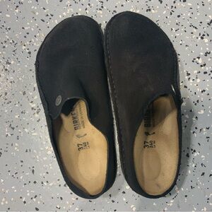 Birkenstock clogs, 37
